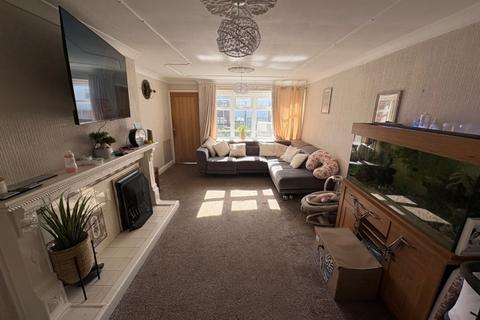 undefined, Leafenden Avenue, Burntwood