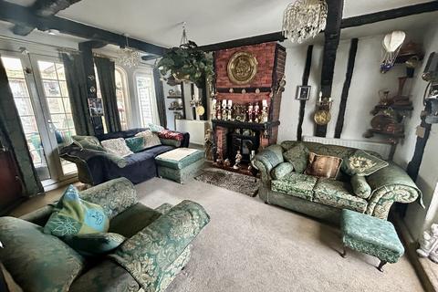3 bedroom terraced house for sale, Roundhills, Waltham Abbey