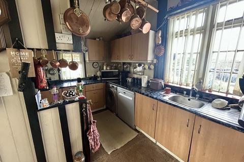 3 bedroom terraced house for sale, Roundhills, Waltham Abbey