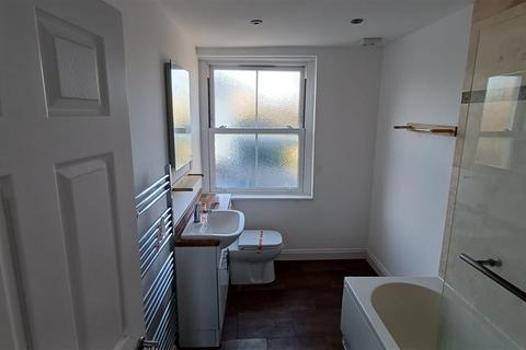 1 bedroom flat for sale, Plough Way, LONDON