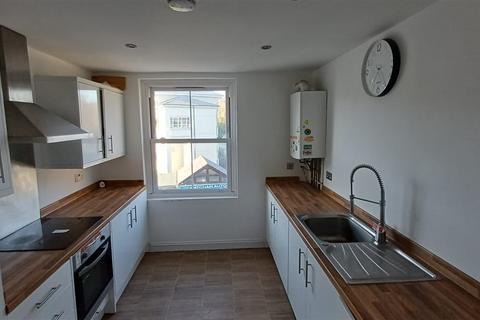 1 bedroom flat for sale, Plough Way, LONDON