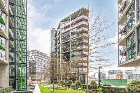 1 bedroom flat to rent, Riverlight Quay, London SW11