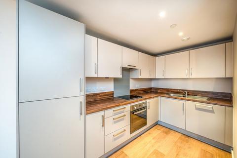 1 bedroom flat to rent, Riverlight Quay, London SW11