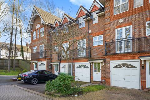 4 bedroom terraced house for sale, Oakhurst Place, Watford WD18
