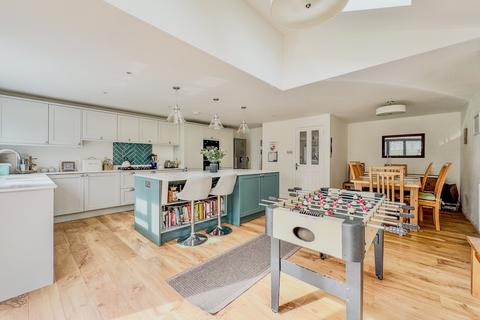 4 bedroom detached house for sale, Clarkes Spring, Tring HP23