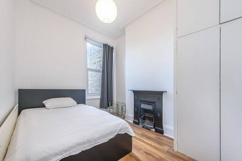 3 bedroom maisonette to rent, Willesden Lane, Brondesbury, London, NW6
