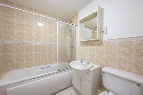 undefined, Viscount Point, Wimbledon, London, SW19