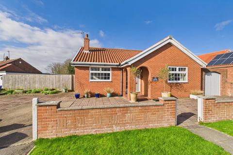 2 bedroom detached bungalow for sale, Sewerby Park Close, Sewerby