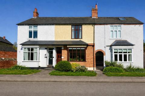 3 bedroom terraced house for sale, Knights Lane, Kingsthorpe Village, Northampton NN2