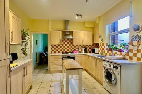 3 bedroom terraced house for sale, Knights Lane, Kingsthorpe Village, Northampton NN2