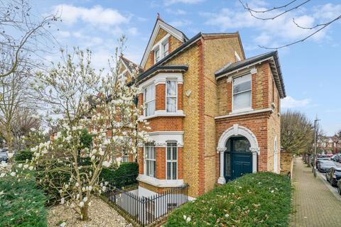 5 bedroom terraced house for sale, Westover Road, London, SW18.