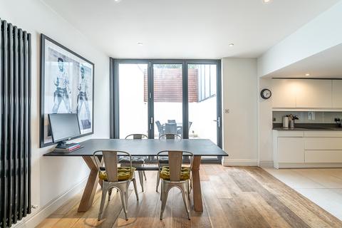 2 bedroom flat for sale, Spencer Road, London, SW18