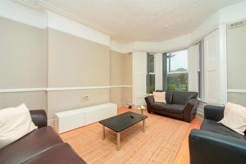undefined, Moss Lane, Manchester M14