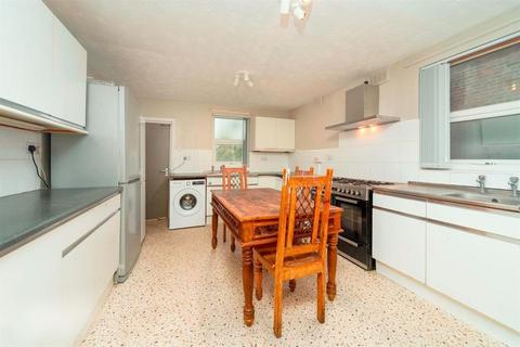 undefined, Moss Lane, Manchester M14