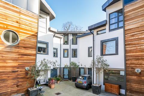 4 bedroom house for sale, Francis Bentley Mews, London, SW4