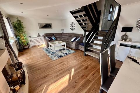 4 bedroom detached house for sale, East Butterfield Court, Goldenash, Northampton NN3