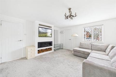 3 bedroom semi-detached house to rent, Merrifield Close, Lower Earley, Reading, Berkshire, RG6