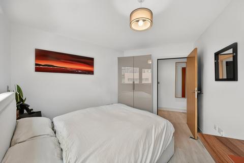 2 bedroom flat for sale, The Galley, 3 Basin Approach, London