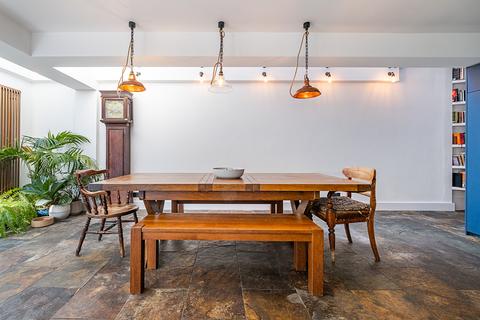 undefined, Altenburg Gardens, London, SW11