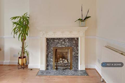 2 bedroom flat to rent, Hither Green Lane, London, SE13