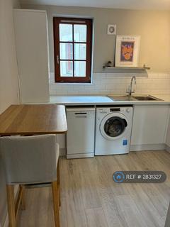 undefined, East Cromwell St, Edinburgh, EH6