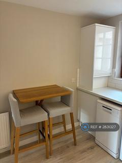undefined, East Cromwell St, Edinburgh, EH6