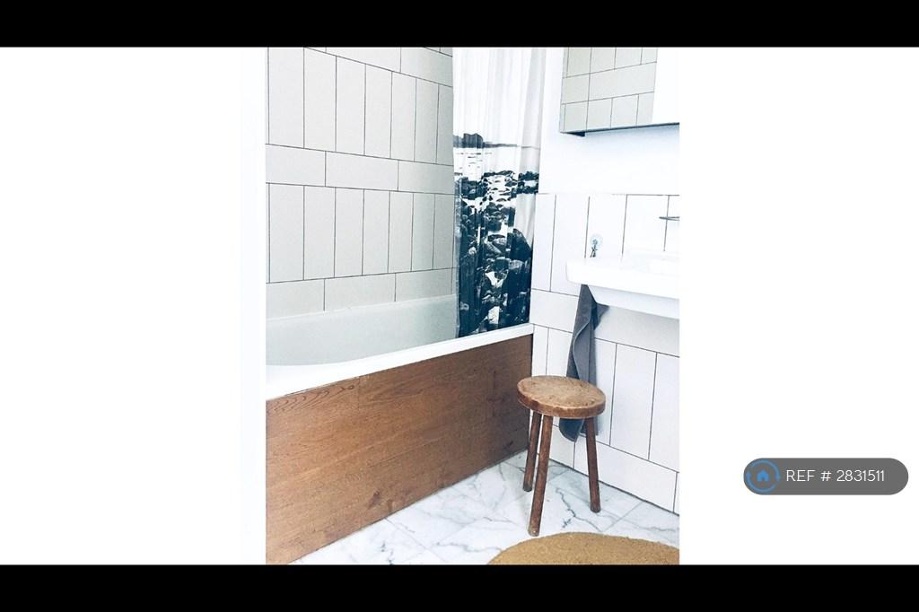 Upstairs Bathroom