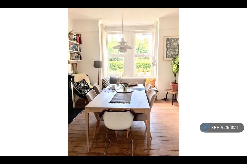 Front Reception Room/ Dining