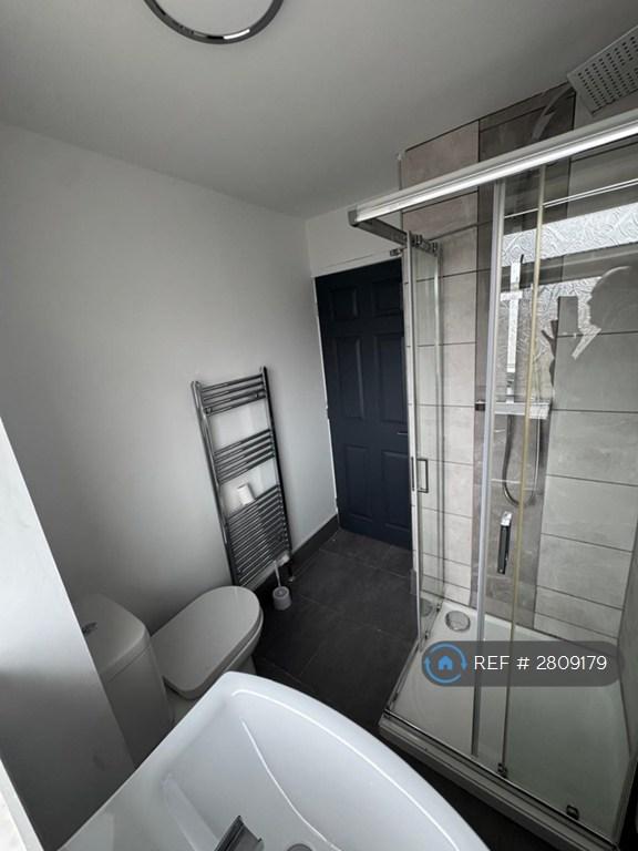 11. Bathroom 2