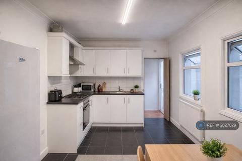 undefined, Ivanhoe Road, London, SE5