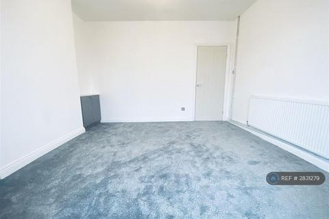 3 bedroom semi-detached house to rent, Ashby Road, Coalville, LE67