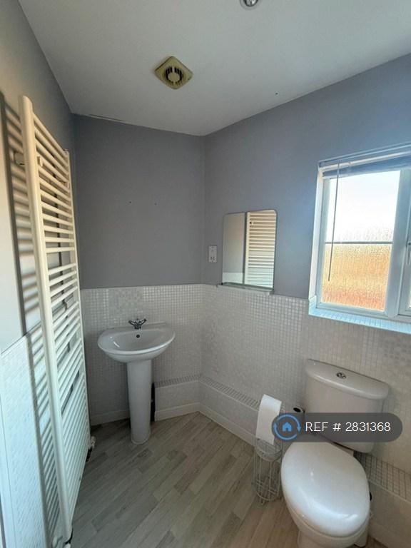 Main Bathroom