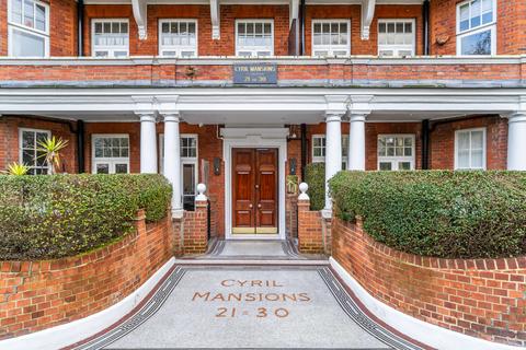 4 bedroom flat for sale, Prince Of Wales Drive, London, SW11