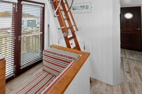 1 bedroom detached house for sale, Mudeford Sand Spit, Christchurch Harbour