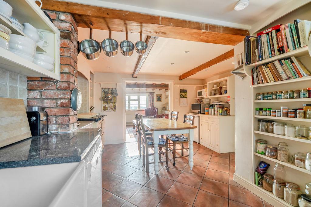 Kitchen/Breakfast