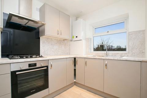 undefined, Chain-Free Split-Level Maisonette|Garage & Private Outside Space
