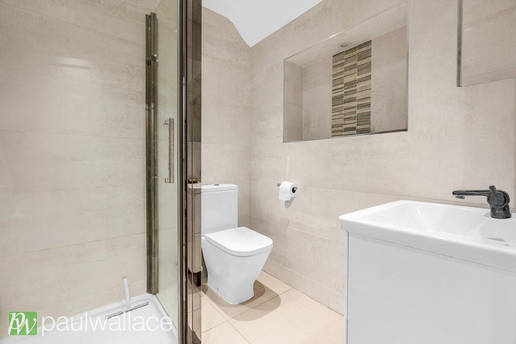 Shower / W.C.