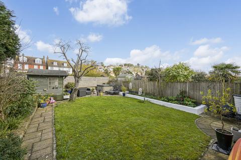 4 bedroom detached house for sale, Hythe