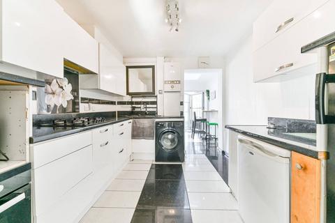 undefined, Jonson Close, Mitcham, CR4