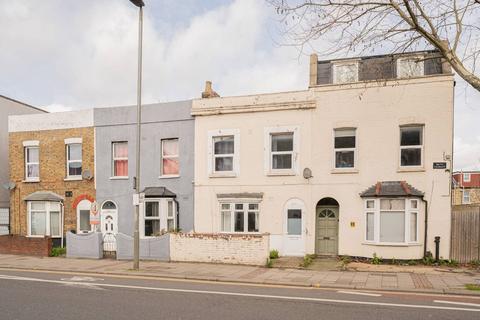 undefined, Garratt Lane, Tooting, London, SW17