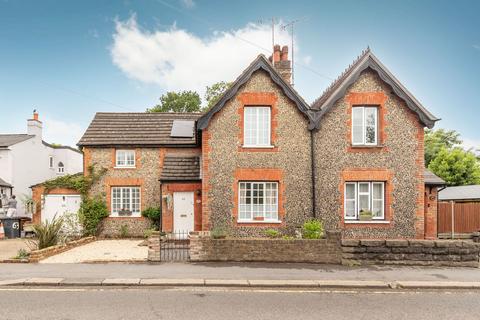 High Street, Bushey, WD23