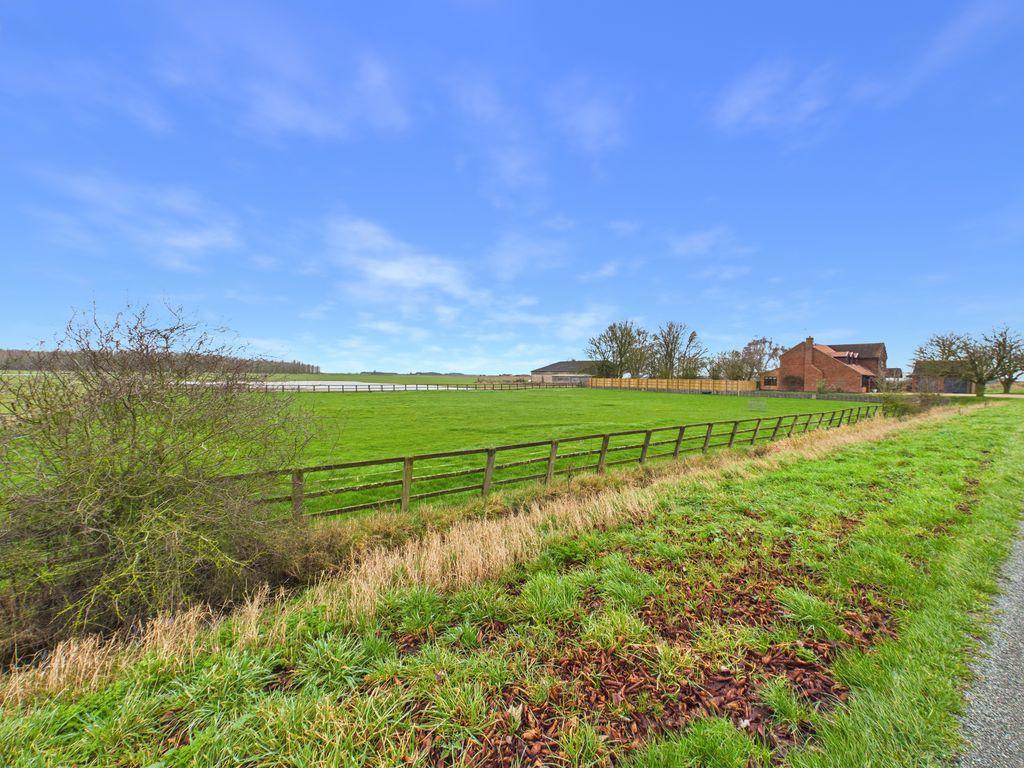 Paddock &amp; Property