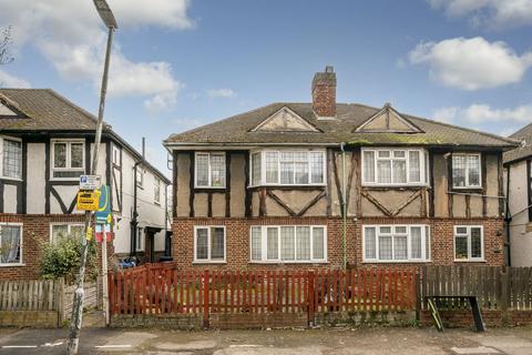 York Close, Merton, Morden, SM4