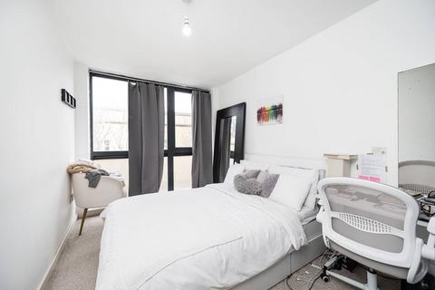 2 bedroom flat for sale, Carillon Court, Greatorex Street, Brick Lane, London, E1