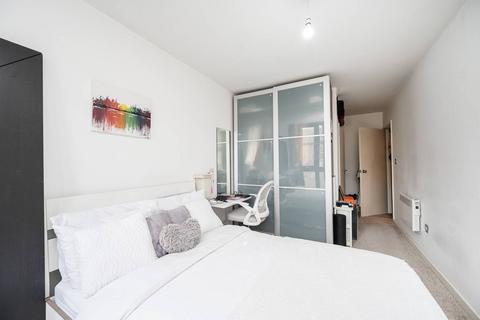 2 bedroom flat for sale, Carillon Court, Greatorex Street, Brick Lane, London, E1