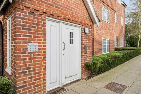 1 bedroom flat for sale, Scarlett Avenue, Aylesbury, HP22