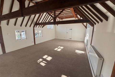 2 bedroom property to rent, Half Moon Lane, Tudley