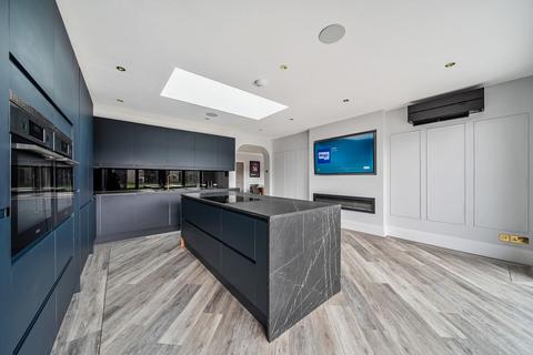 4 bedroom semi-detached house for sale, Vernon Close, West Kingsdown
