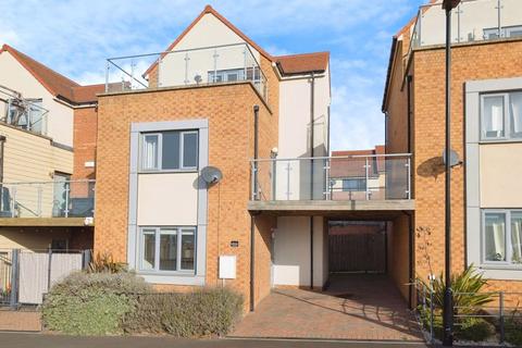 Featherwood Avenue, Newcastle Upon Tyne NE15