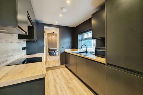 3 bedroom flat to rent, Greywood Avenue, Newcastle Upon Tyne NE4